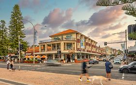 Coogee Bay Hotel